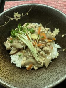 根菜そぼろあんかけ丼